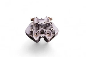 1969 1970 TRIUMPH BONNEVILLE CYLINDER HEAD T120 650 TWIN CARBURETOR T120R *RG24 - Picture 1 of 10