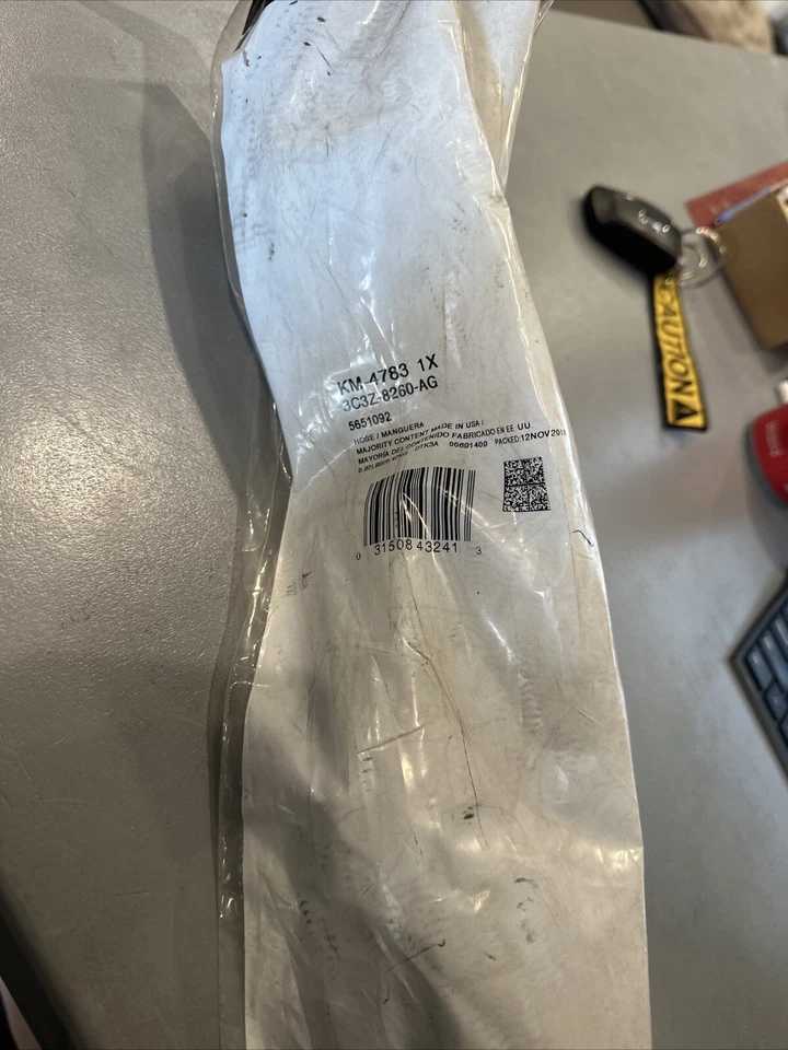 Manguera de radiador para Ford F-450 F-550 F-250 Super Duty 2004-2007 superior 3C3Z8260AG Foto 1 de 1