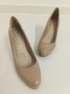 Wie ein neuer Schuh! 🇬🇧 Clarks Carlita Cove Pumps EU36 UK3,5 Sand Portofrei - Bild 1 von 14