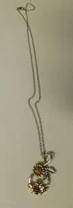 NEW VERY PRETTY NECKLACE WITH A BEE - Picture 1 of 4