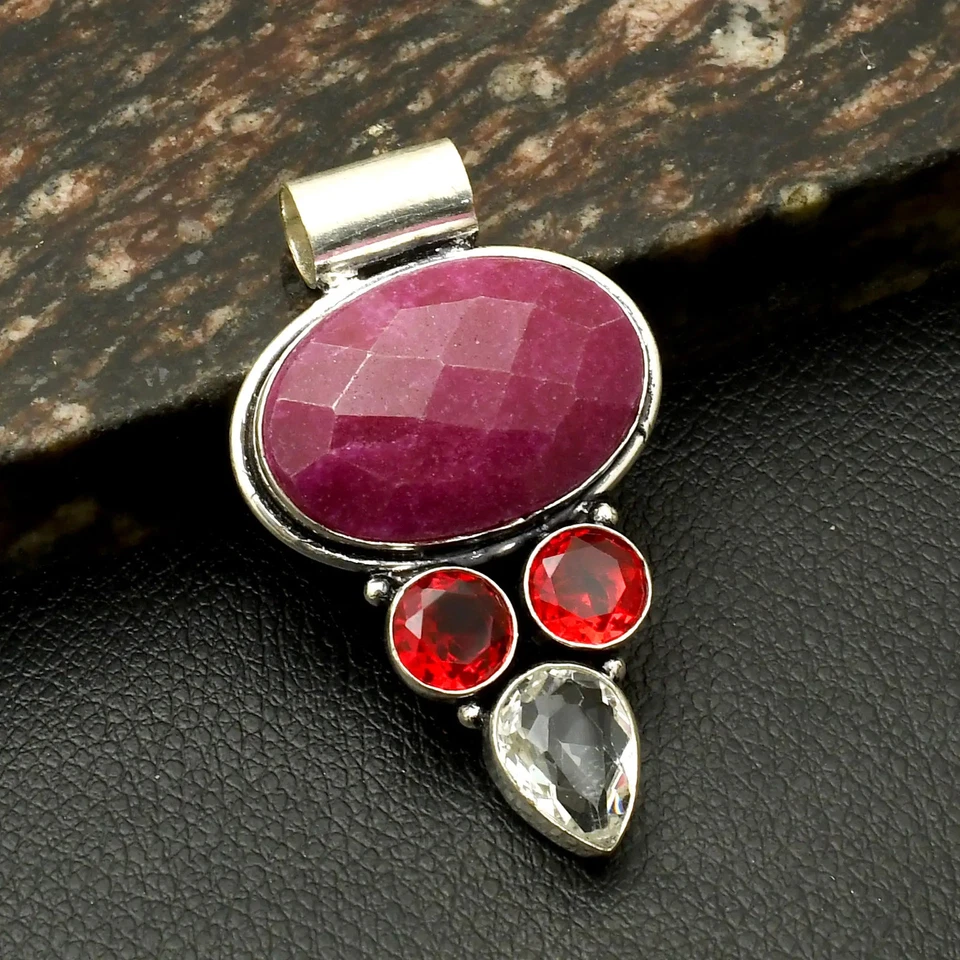 Joyería colgante étnica hecha a mano de piedras preciosas granate rubí simulado 2,6" AP-43851 Foto 1 de 1