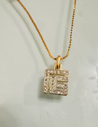 Collana GIVENCHY Doppia G'S con Cristalli Logo Oro Quadrata 16" Usata