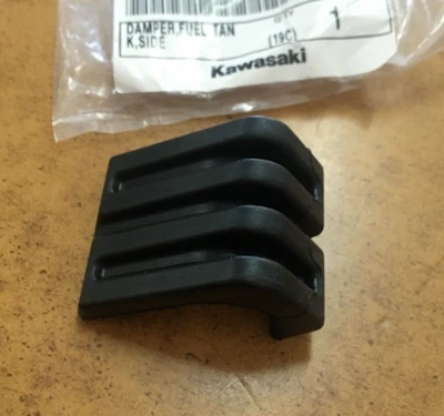 KAWASAKI KXF 250 KXF 450 2006-2008 KLX 450 R 08-23 GOMMINO PARA TELAIO SERBATOIO