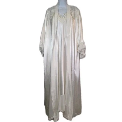 Conjunto de lencería nupcial Linea Donatella talla L marfil satinado bata larga y cuentas quimise Foto 1 de 4