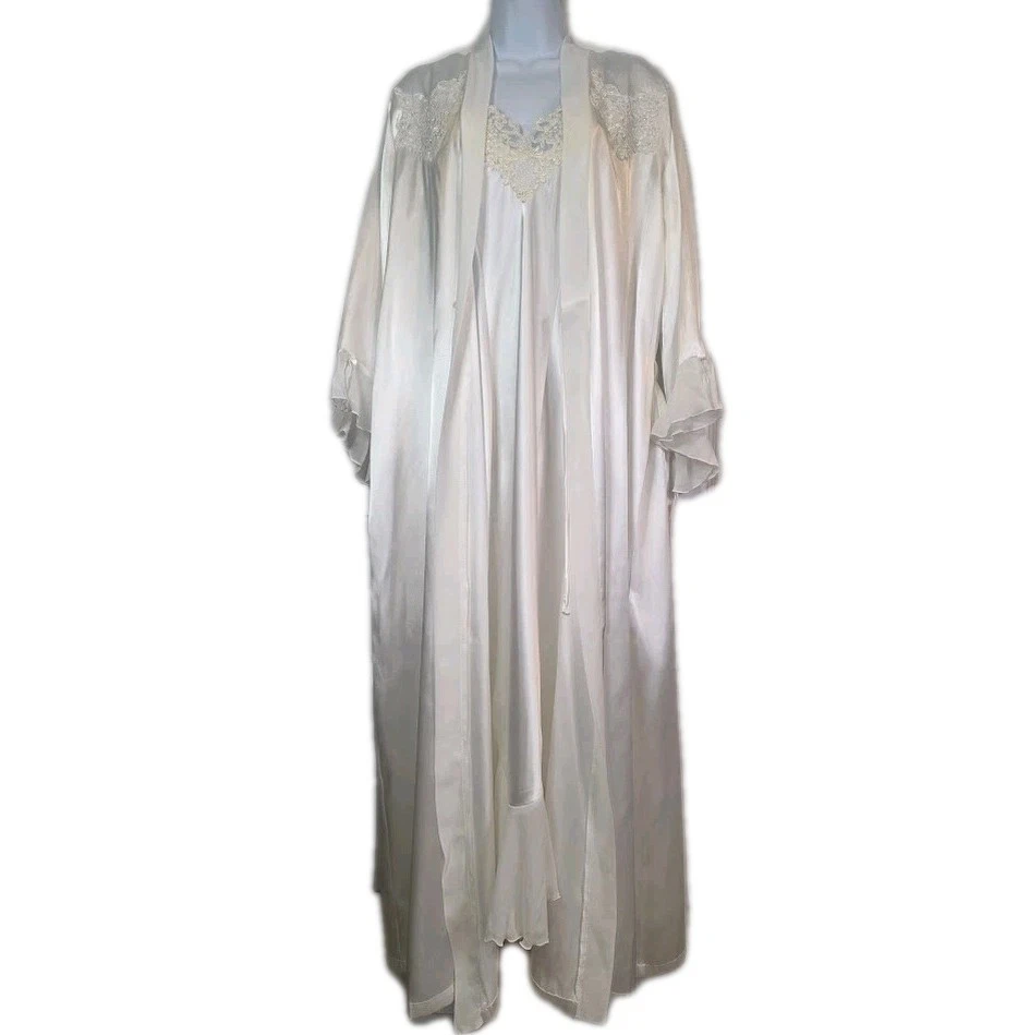 Conjunto de lencería nupcial Linea Donatella talla L marfil satinado bata larga y cuentas quimise Foto 1 de 4