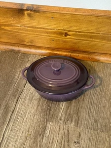 Le Creuset PURPLE MINI OVAL Stoneware Decorative Dutch Oven 7" x 4.5" 07 30 - Picture 1 of 4