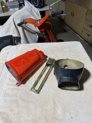 Filtro de caja de aire original Honda CT 110 Trail 110 y cubo de luz principal MONZA ROJO Foto 1 de 4