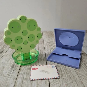 American Girl Puppe Schaumstoff Baum Schmuck Ohrring Ständer Spiegel kompakt und Souvenir T - Bild 1 von 17