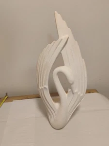 VINTAGE ROYAL HAEGER White Swan Pottery MCM/Retro Ceramic Figurine 1970's - Picture 1 of 20