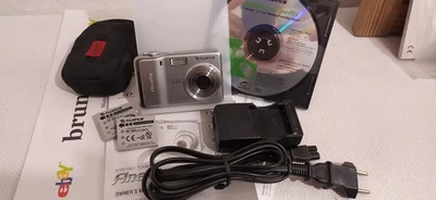 Fujifilm FinePix F470 Digitalkamera 6 MP Megapixel 3x opt. Zoom/6,4cm Display - Bild 1 von 4