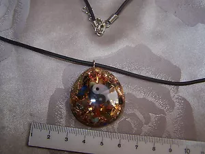 Kunst Orgon Orgonit Anhänger Kette Gold Yin Yang Schwarz Weiß Kristall Heilstein - Bild 1 von 4