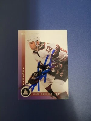 1997-98 Donruss Mike Gartner Coyotes Auto Autographed Signed Hockey Card - Image 1 of 2