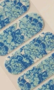 Jamberry SOMETHING BLUE, Glossy, 1/2 sheet - Picture 1 of 3