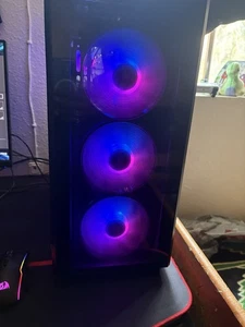 CUSTOM GAMING PC - Picture 1 of 6