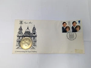 1981 La boda real SAR Carlos y Diana cubierta conmemorativa y moneda - Imagen 1 de 4