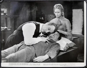 FRANKENSTEIN Must Be DESTROYED 1969 ORIG STUDIO PUBLICITY PHOTO Peter Cushing - Picture 1 of 1