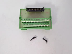 Phoenix Contact UMK-SE 11,25 Module Terminal Block - Picture 1 of 10