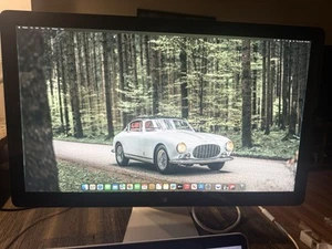 Apple 27 Inch Thunderbolt Display, 2560x1440, PLEASE READ Description. - Picture 1 of 6