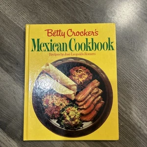 "Betty Crocker's MEXICAN COOKBOOK" Cookbook, English, Illustrated and hard bound - Imagen 1 de 6