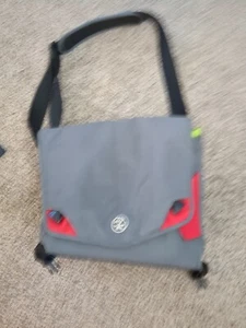Crumpler Eight 8 Million Dollar Home Camera Laptop Bag Grey Red Green - Picture 1 of 9