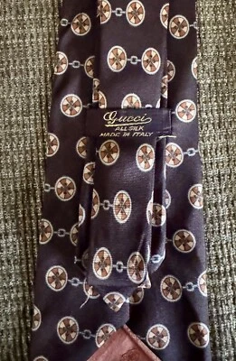 古驰二手状况完好复古棕色丝绸领带/马位带铜/金色/奶油色/灰色 M.I. 意大利 — 第 1/4 张图片