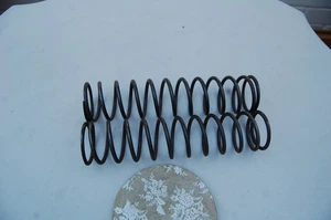 Suzuki T250 MK1 , T350 MK1 , T20 Außengabelfedern NOS - Bild 1 von 1