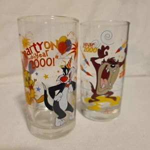 Looney Tunes IXL Glasses x 2 Year 2000 set no. 3 no. 6 - Bild 1 von 8