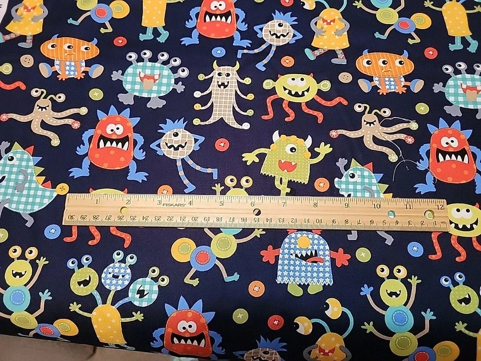 Tela de algodón azul marino Michael Miller Monster por yarda Foto 1 de 1