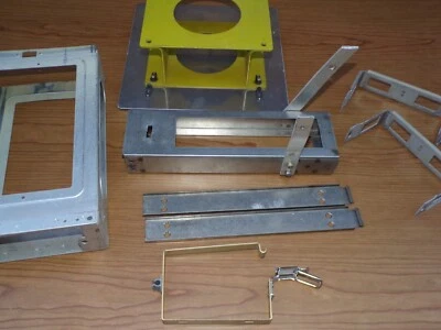 Adaptador de montaje para rack/bandeja de aviónica EADS Casa North America 4005094-0502 Foto 1 de 4