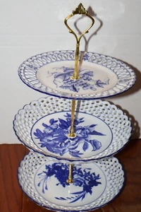 VINTAGE BLUE & WHITE Reticulated Porcelain 3 TIER TIDBIT TRAY DESSERT TRAY - Picture 1 of 5