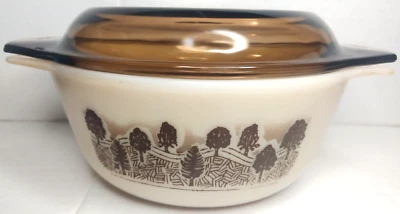 Pyrex England [JAJ] 'Rustic' Tinted Opal 800mL Round Casserole Dish [904] w/ Lid - Image 1 of 4