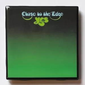 SÍ Cerca del Borde MONTAÑA RUSA Azulejo Cerámico Personalizado Barware Corcho Álbum Arte de Portada - Imagen 1 de 4