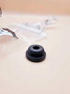MITSUBISHI Air Cleaner Body Grommet For Mirage G4 Attrage Space Star - Imagen 1 de 4