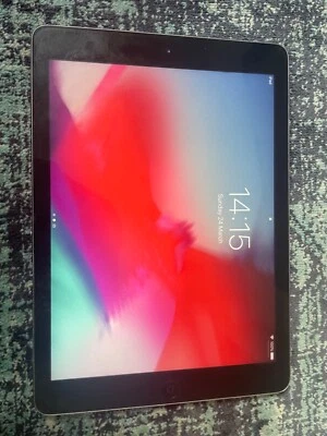 Apple iPad Air 1st generation, Space Grey, Wi-Fi - Image 1 of 4