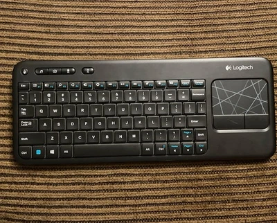 Logitech K400r Wireless Touchpad Keyboard. Tested Working. Dongle Included! - Image 1 of 2