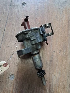 84-85 Toyota Celica 22RE Ignition Distributor OEM - Dusty Dirty As/is - Picture 1 of 7