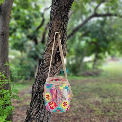 Colombiana 🇨🇴 Bolso Boho Mochila Bucket Grande Hecho a Mano Tribu Wayuu MUCHOS COLORES Foto 1 de 4