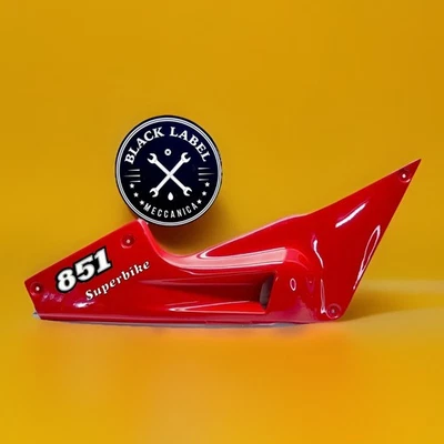 Carenado trasero derecho Ducati 851 Strada usado genuino panel cubierta 48230051A rojo Foto 1 de 4