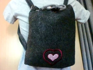 Schöner kleiner Filzrucksack v. Waldschütz, wie Neu. - Bild 1 von 10