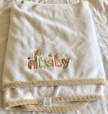 二手状况完好 Carters Just One You 长颈鹿青蛙白色棕褐色装饰羊毛毛绒婴儿毯 — 第 1/4 张图片