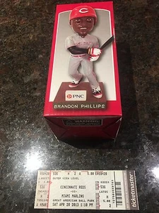 Brandon Phillips Bobblehead SGA Cincinnati REDS 20.04.13 plus GAME TICKET - Bild 1 von 3