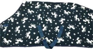 MARINEBLAU EINHORN feuchtigkeitsableitender Reiseteppich. Stalldecke.  2ft 6 - 7ft - Bild 1 von 1