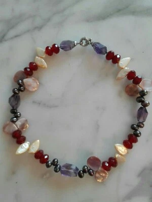 Collana girocollo in Ametista, Corniola, Perle di fiume e Madreperla, Argento - Immagine 1 di 3