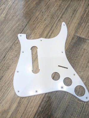 Harmonix Fender Stratocaster Rock Band Guitar white face plate pick guard 822151 - Image 1 of 4