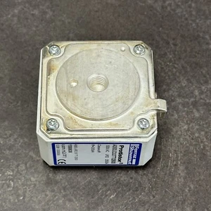 Fusible protistor Feraz Shawmut A050UD33TTI2500 Y300838 500VAC 2500A - Imagen 1 de 3