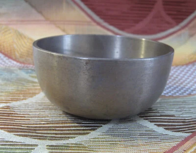 Orig.Used.Japanese Buddhist Bell .Singing Bowl.Copper Buddhist Bell .165g 9.1cm - Image 1 of 4