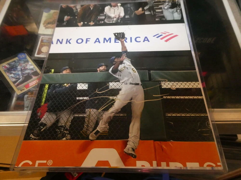 Lorenzo Cain Milwaukee Brewers Signed 11x14 Photo COA  - Image 1 of 1