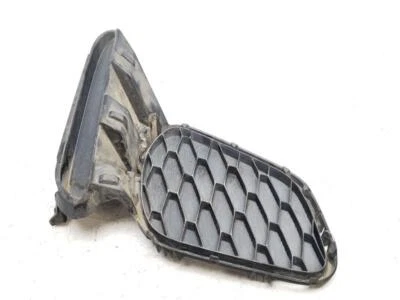 Крышка противотуманной фары для левой руки 2012 2013 Mazda 3 от оригинального производителя BGV550C21B - Изображение 1 из 4