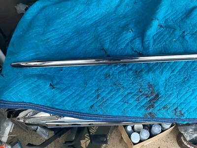 RARO 1- Solo año 1962 Mercury Monterey 4 puertas panel Qtr moldura-izquierda/derecha bonito usado Foto 1 de 4