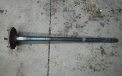 1994 JEEP CHEROKEE REAR AXLE SHAFT  4X4 8 1/4 CHRYSLER  REAR  - Image 1 of 3